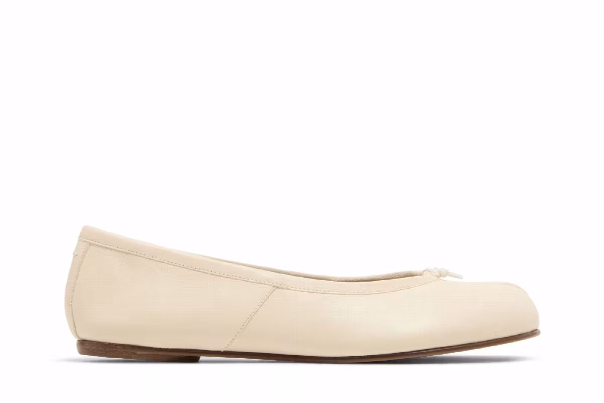 Maison Margiela Women's Tabi Ballerina Beige, view 2