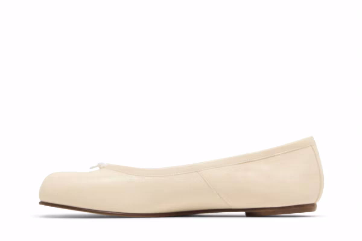 Maison Margiela Women's Tabi Ballerina Beige, view 4