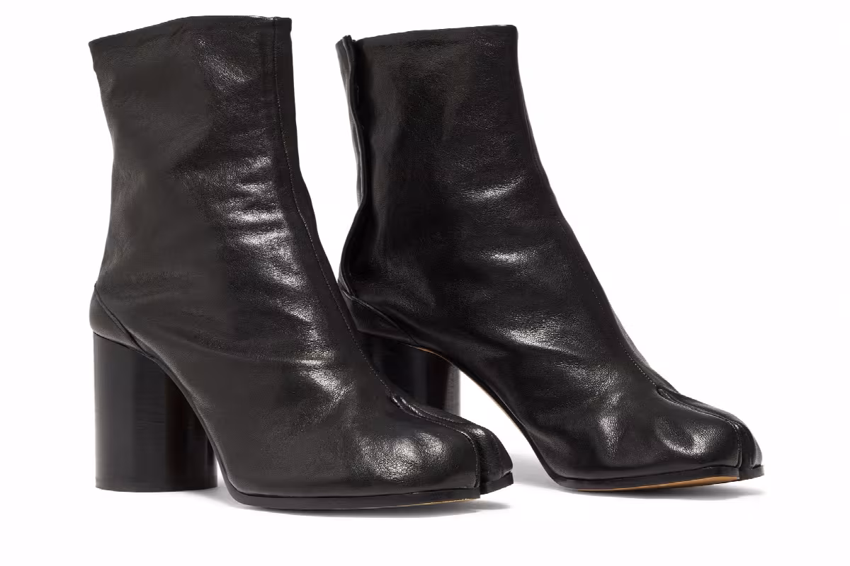 Maison Margiela Women's Tabi Ankle Boot Black, view 9