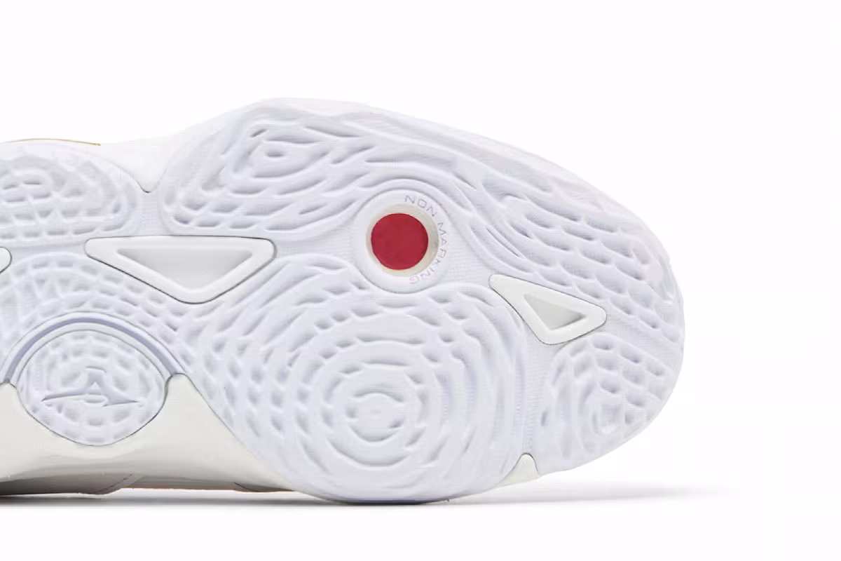 Mizuno Women's Wave Momentum 3 White Gold, view 6