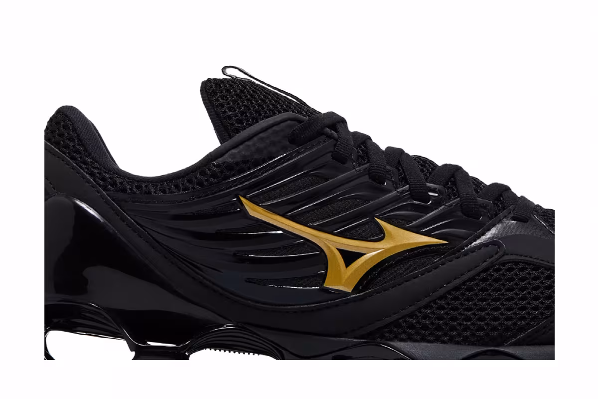 Mizuno Wave Prophecy 13 S Black Gold, view 3