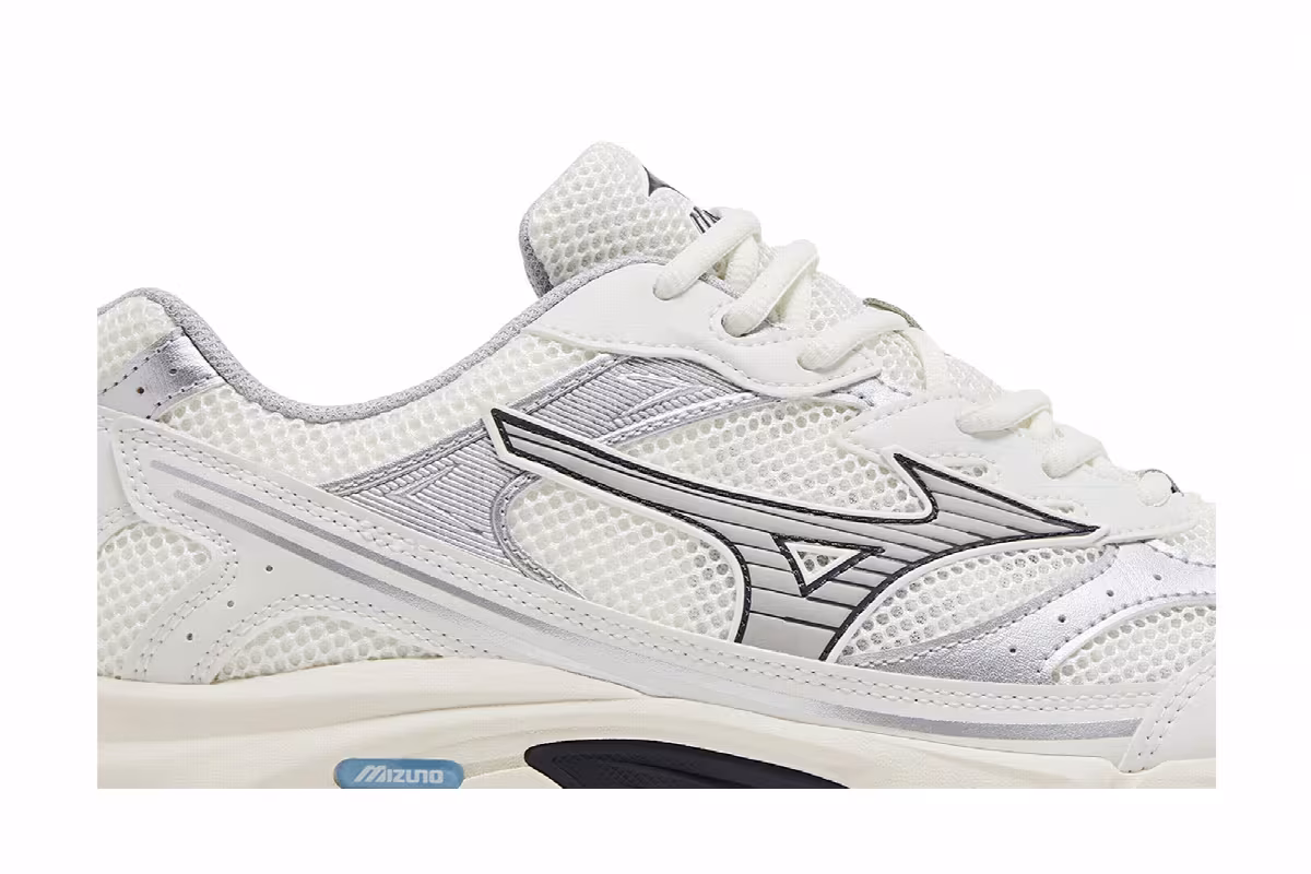 Mizuno MXR Snow White Harbor Mist, view 3