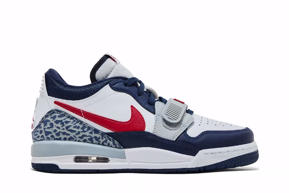 Air Jordan Legacy 312 Low GS Midnight Navy Varsity Red, view 2