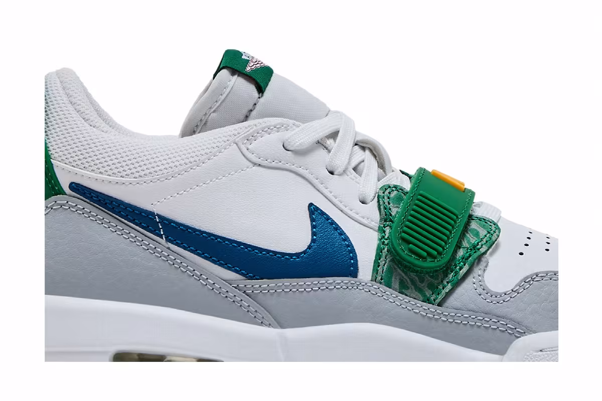 Air Jordan Legacy 312 Low GS White Pine Industrial Blue, view 3