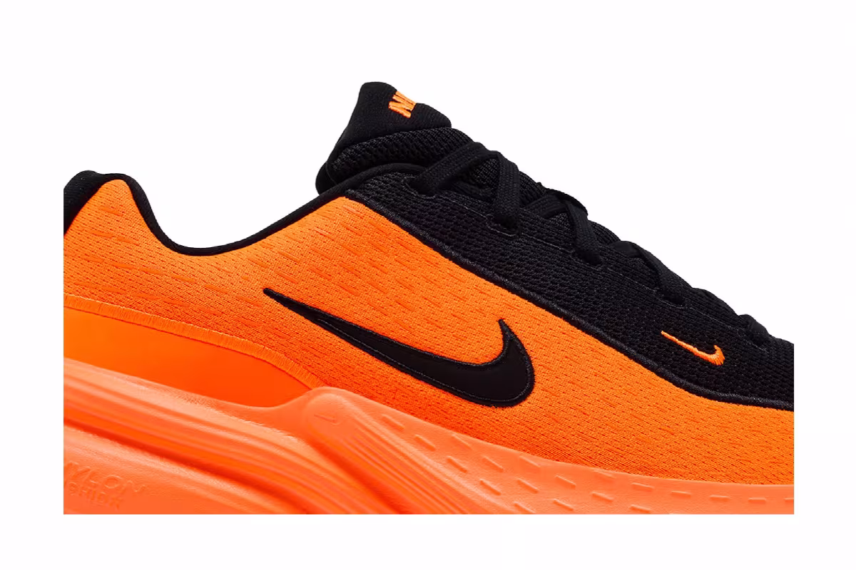 Nike Uplift SC Black/Total Orange/Black, view 3