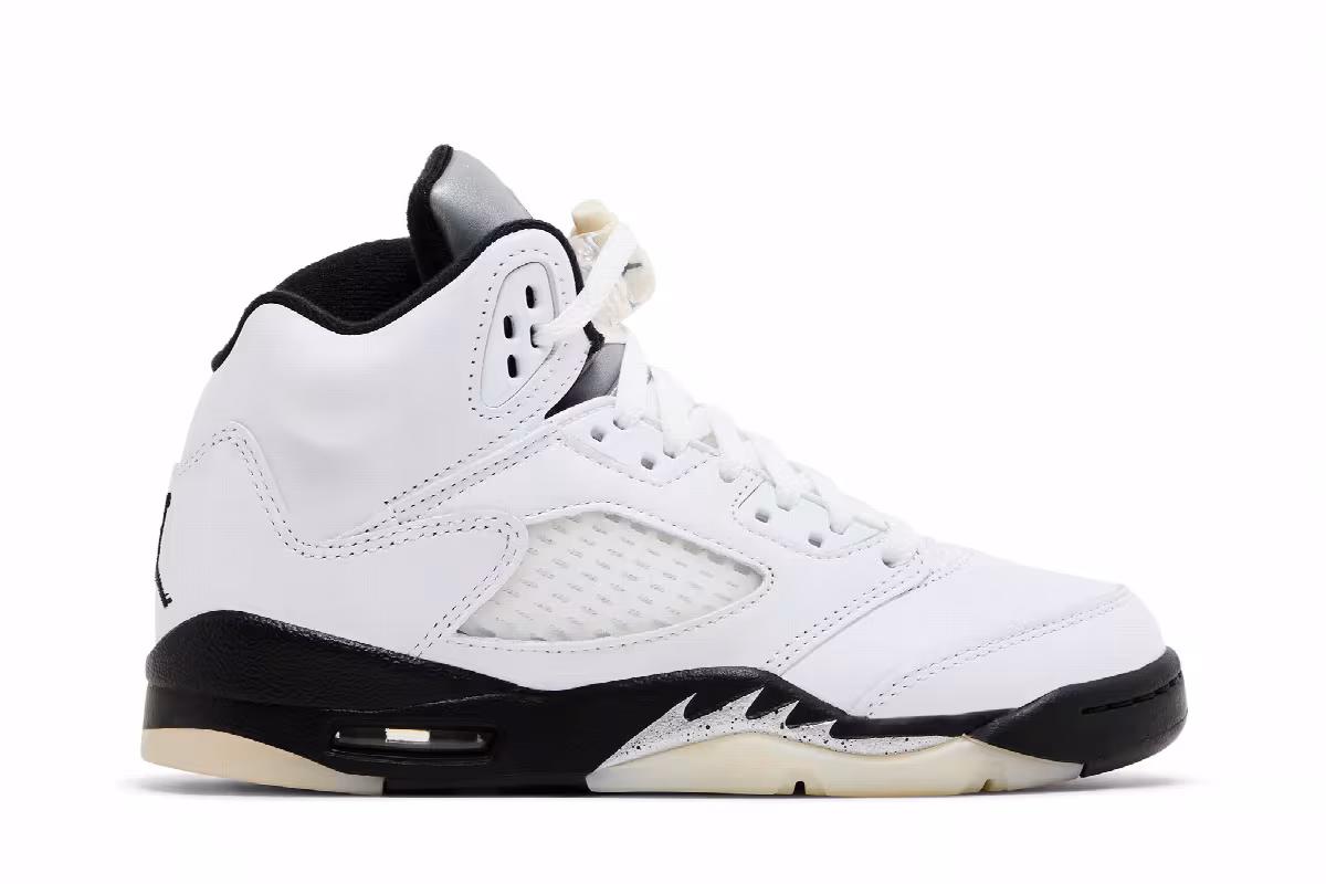 Air Jordan 5 GS White Black, view 2