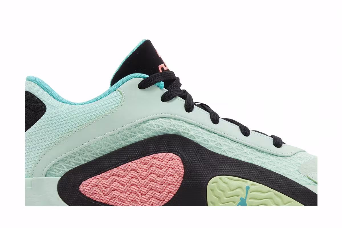 Air Jordan Tatum 2 Vortex, view 3