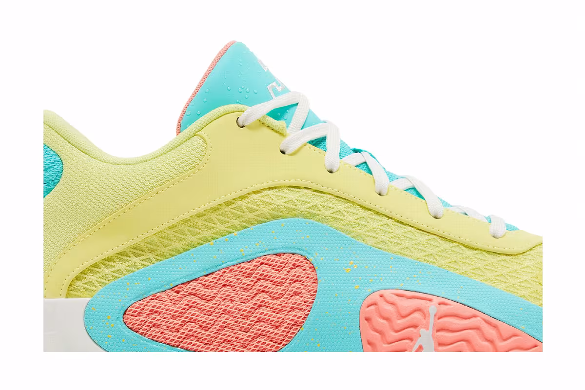 Air Jordan Tatum 2 Lemonade, view 3