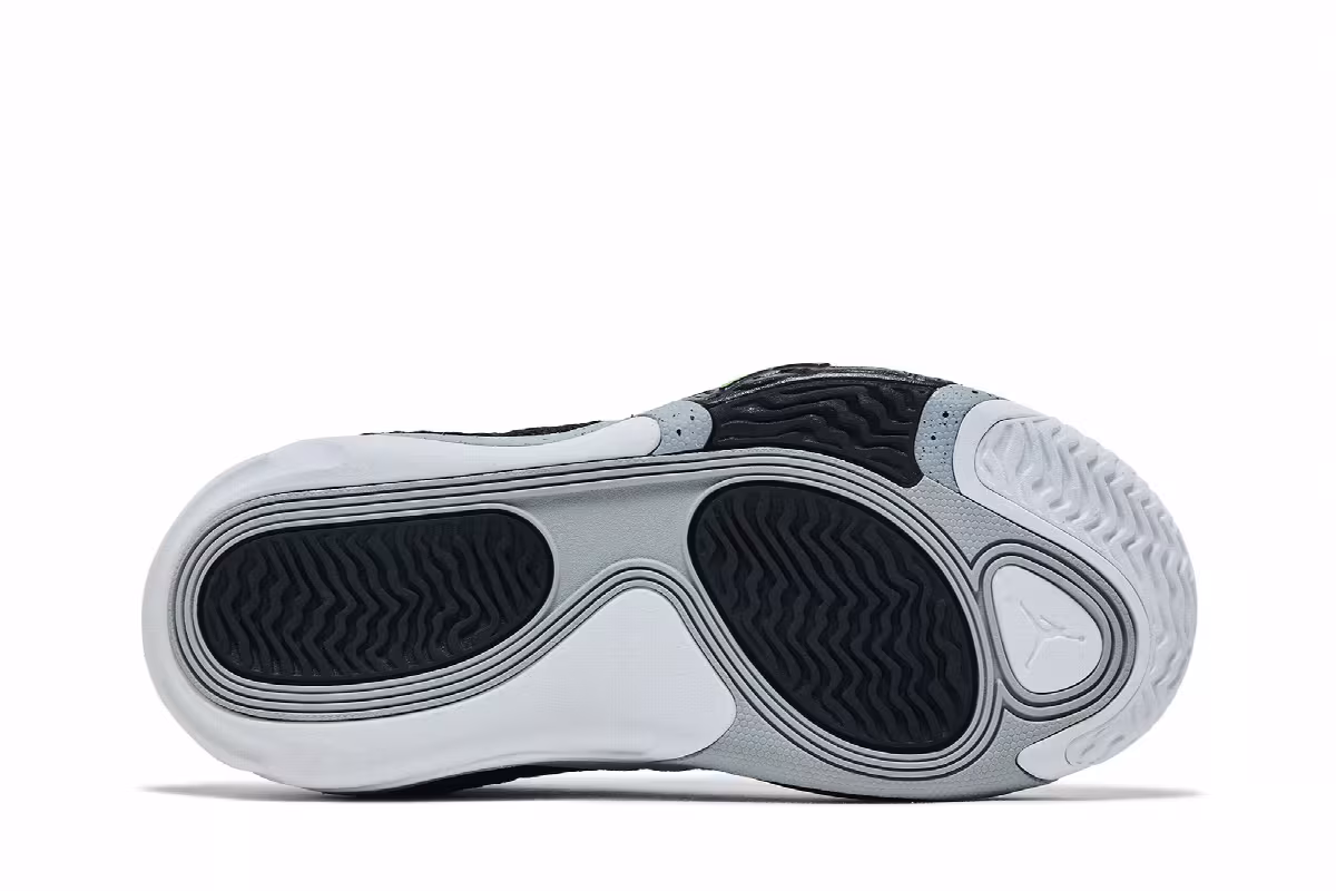 Air Jordan Tatum 2 GS Neon, view 5