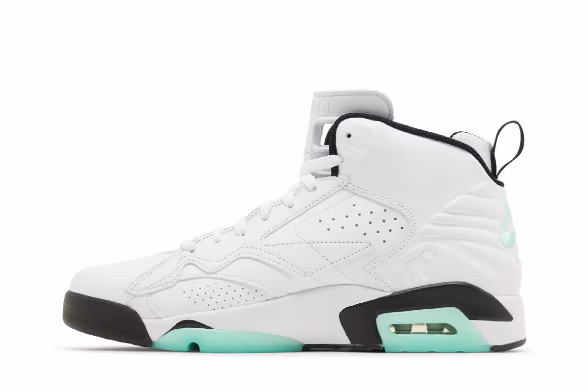 Air Jordan MVP White Green Glow, view 4