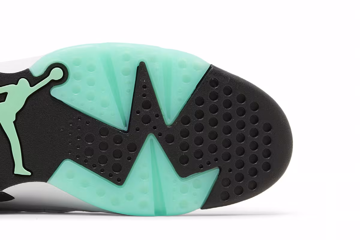 Air Jordan MVP White Green Glow, view 6