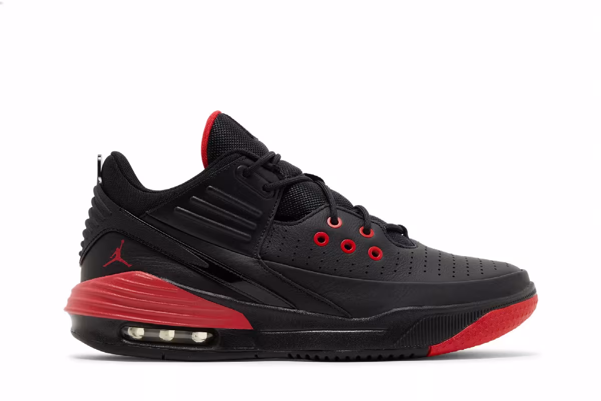 Air Jordan Max Aura 5 Bred, view 2