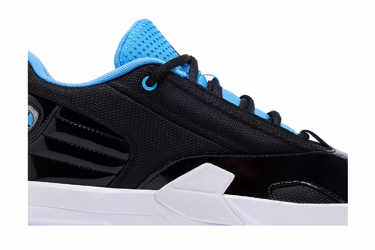 Air Jordan Max Aura 6 Black University Blue, view 3
