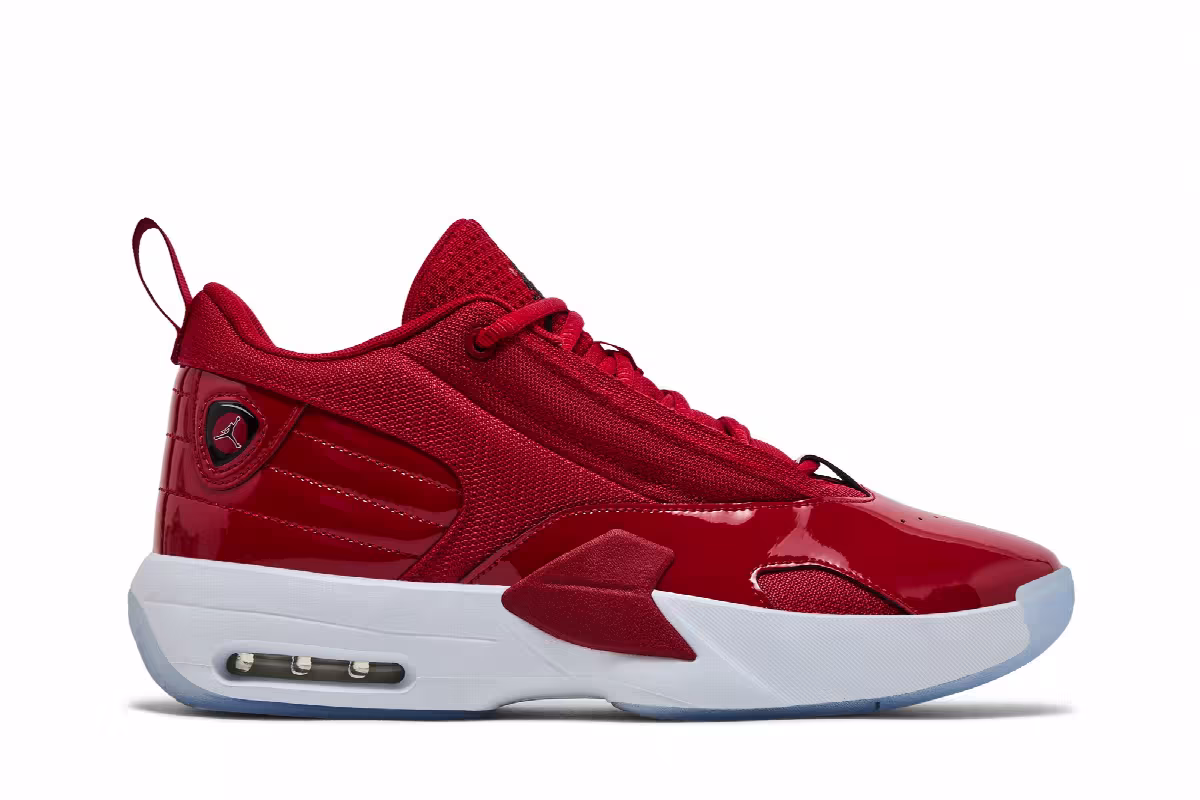 Air Jordan Max Aura 6 Varsity Red, view 2