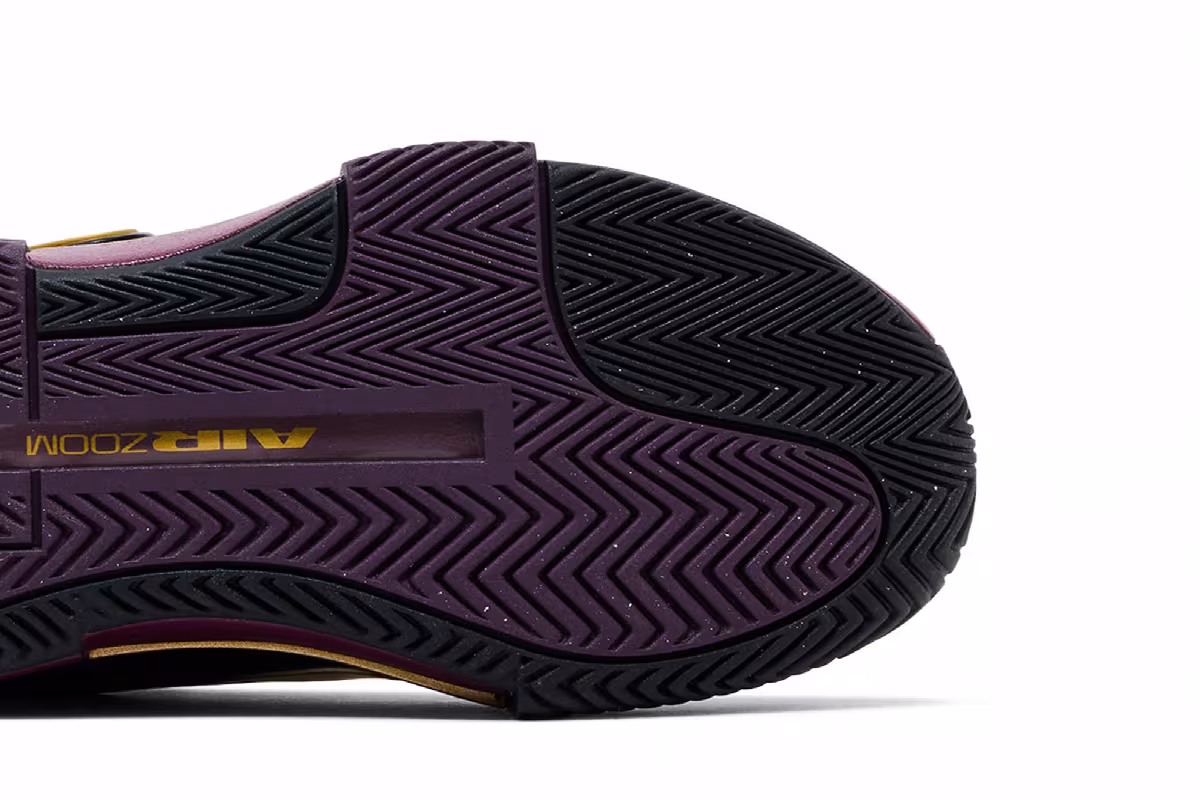 Naomi Osaka x Nike Women's GP Challenge 1 Bordeaux/Black/Metallic Gold, view 6