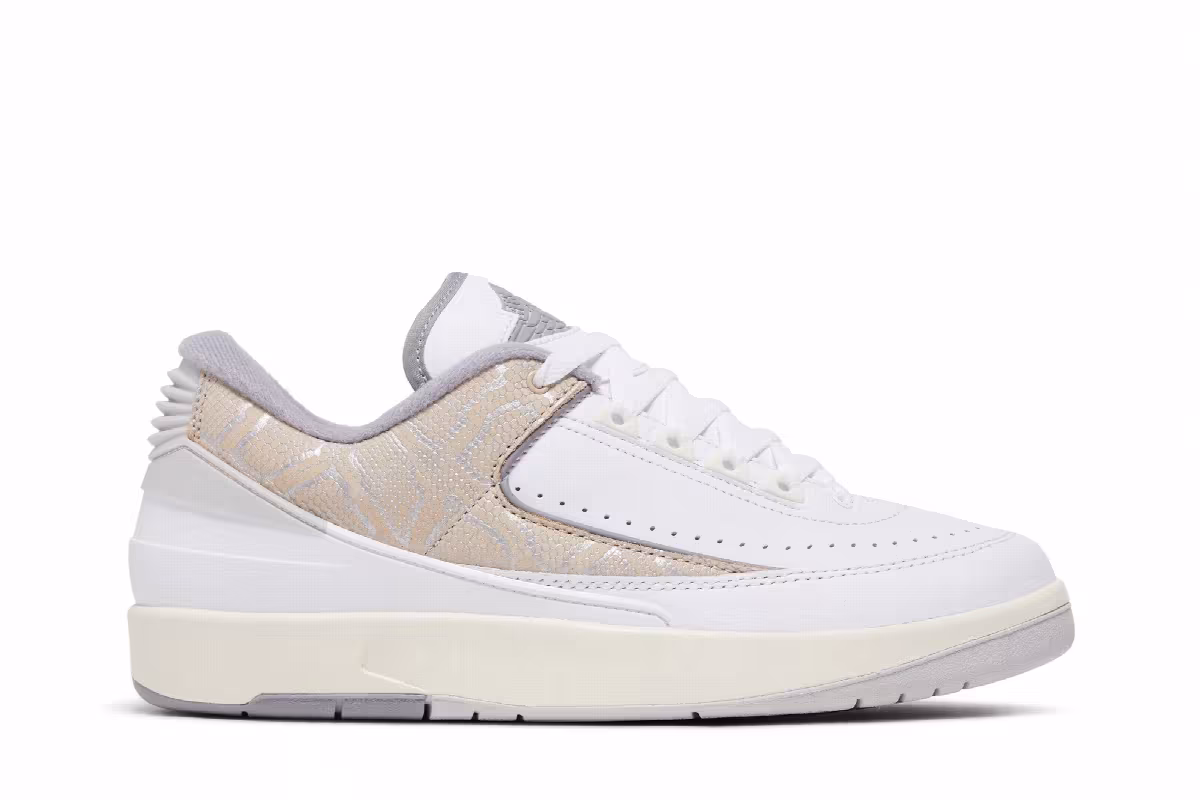 Air Jordan 2 Low Python, view 2