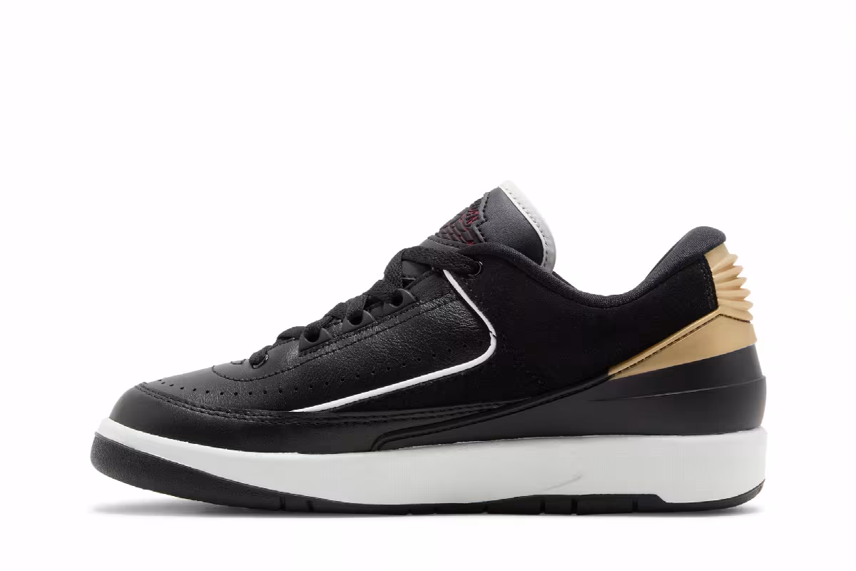 Women's Air Jordan 2 Low Black Metallic Gold, view 4
