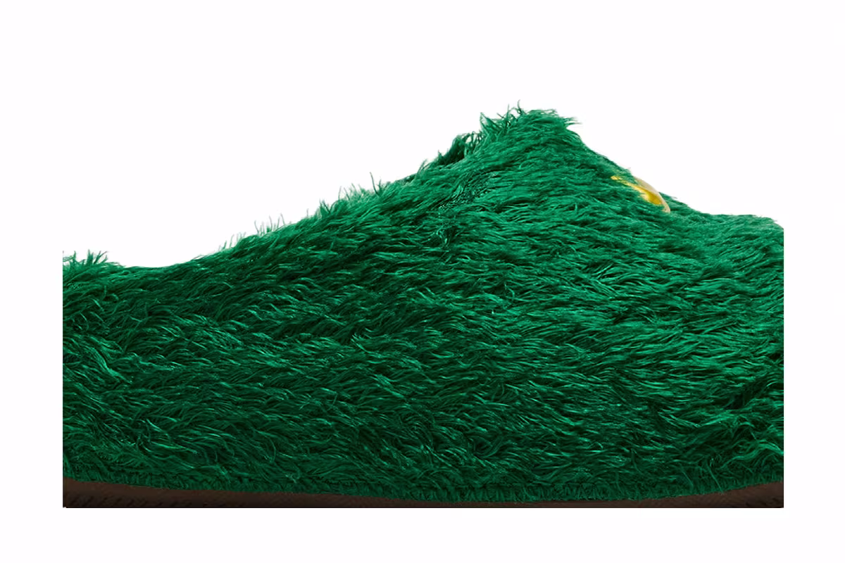 .SWOOSH x Nike ReactX Rejuven8 Slide Touch Grass - Kelly Green, view 3