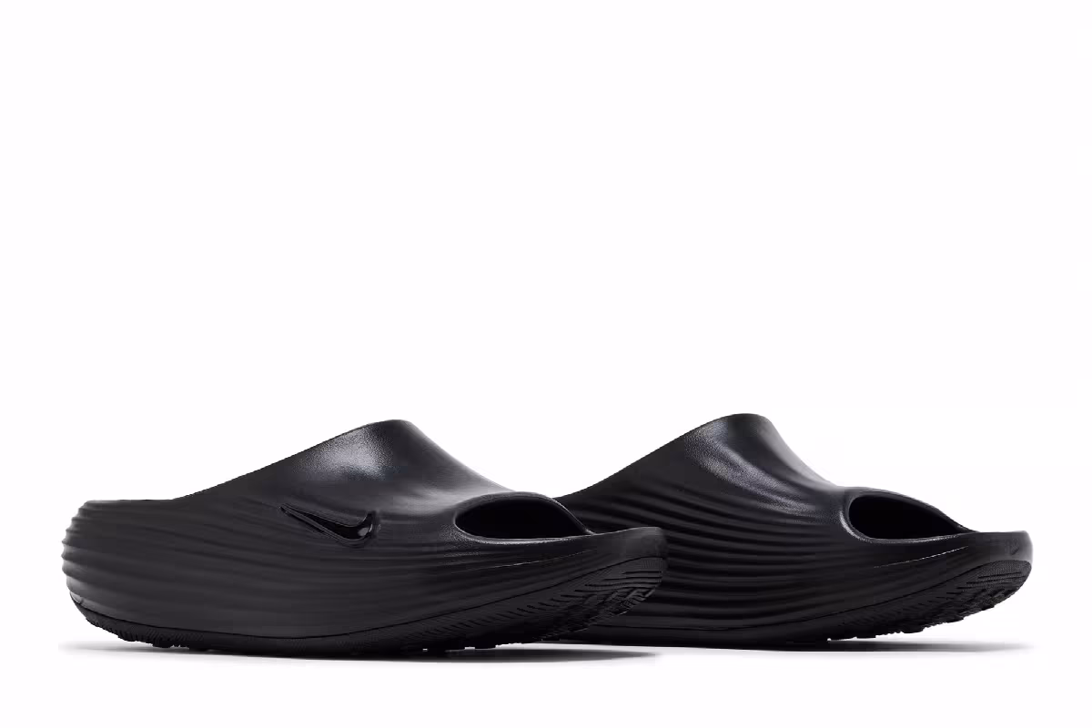 Nike ReactX Rejuven8 Slide Triple Black, view 9