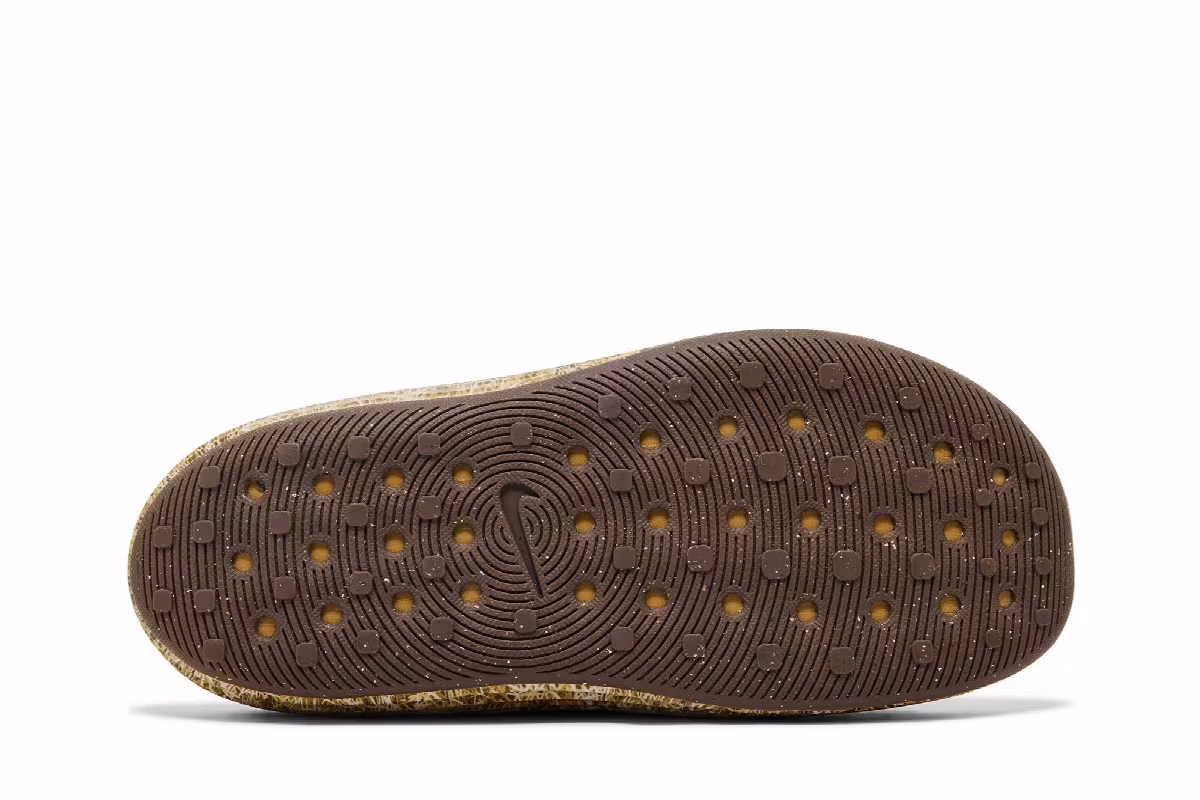 .SWOOSH x Nike ReactX Rejuven8 Slide Touch Grass - Wheat, view 5