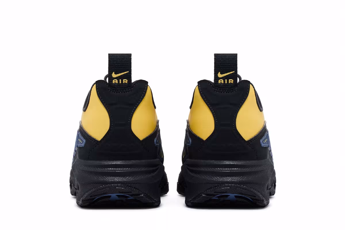 Nike Women's Air Sunder Max Saturn Gold, view 7
