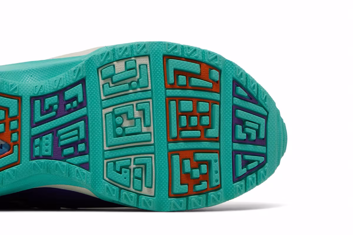 Nike Women's Air Sunder Max Doernbecher 2025, view 6
