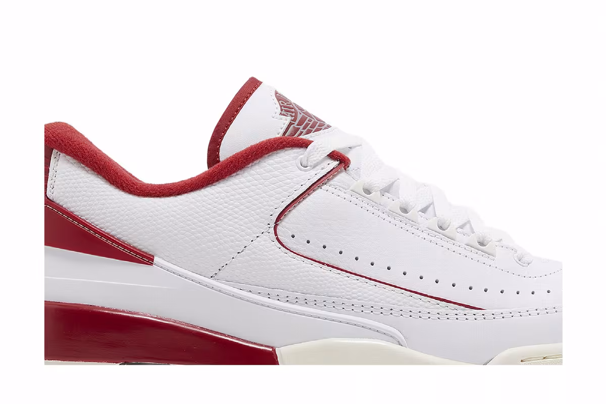 Air Jordan 2/3 White Varsity Red, view 3