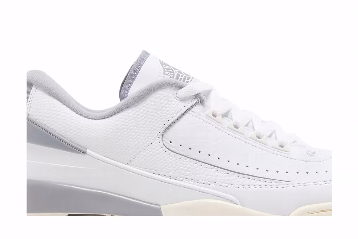Air Jordan 2/3 White Cement, view 3