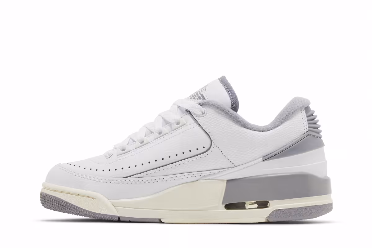 Air Jordan 2/3 GS White Cement, view 4