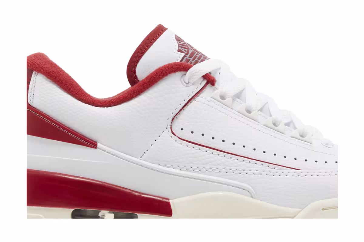 Air Jordan 2/3 GS White Varsity Red, view 3