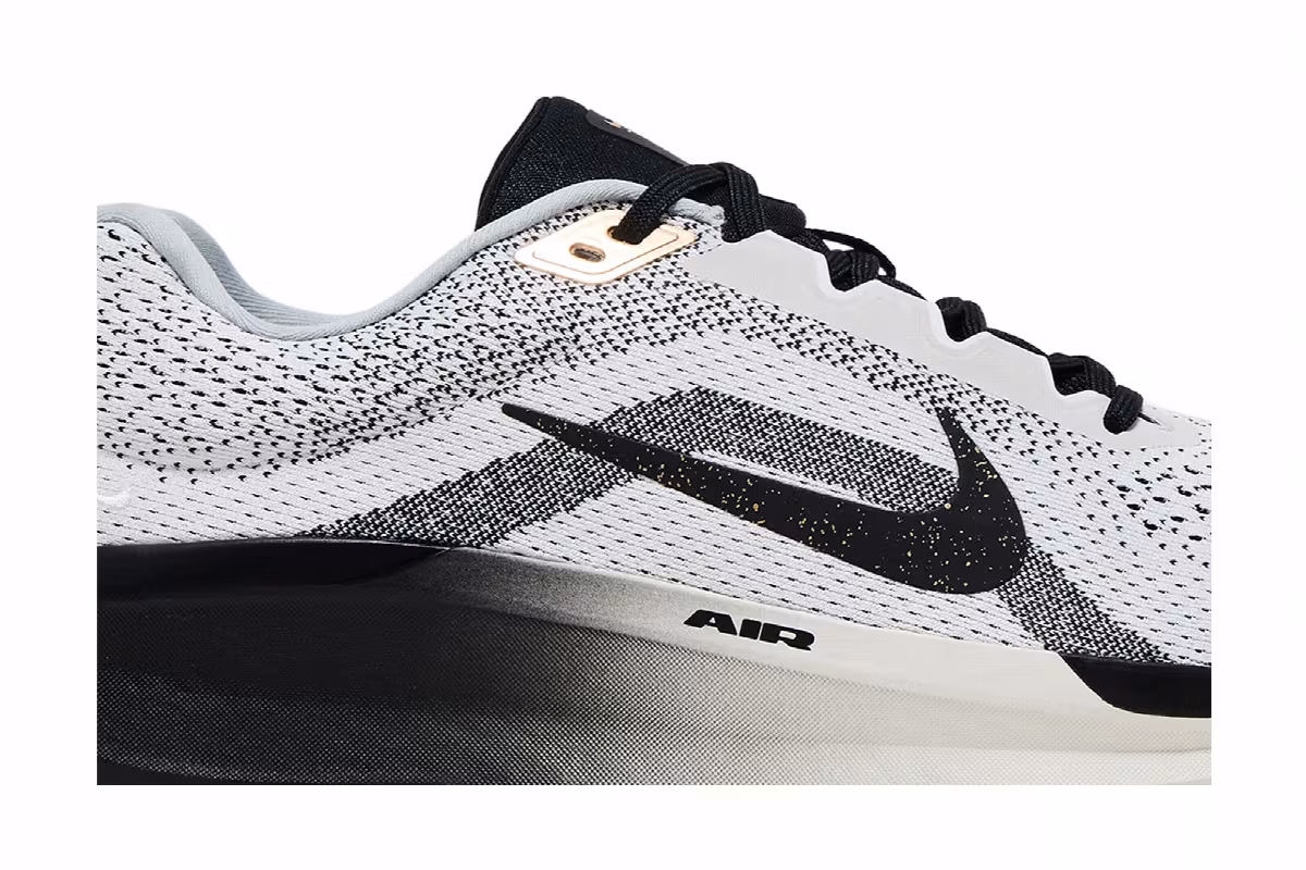 Nike Air Winflo 11 SE White Light Smoke Grey Black, view 3