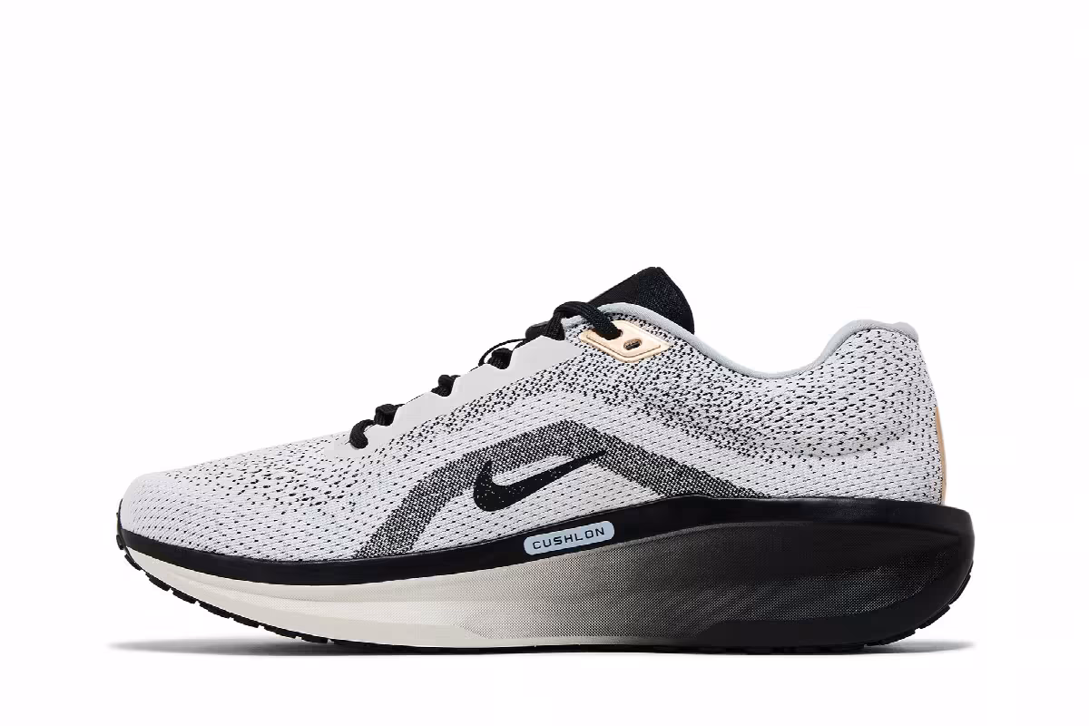 Nike Air Winflo 11 SE White Light Smoke Grey Black, view 4