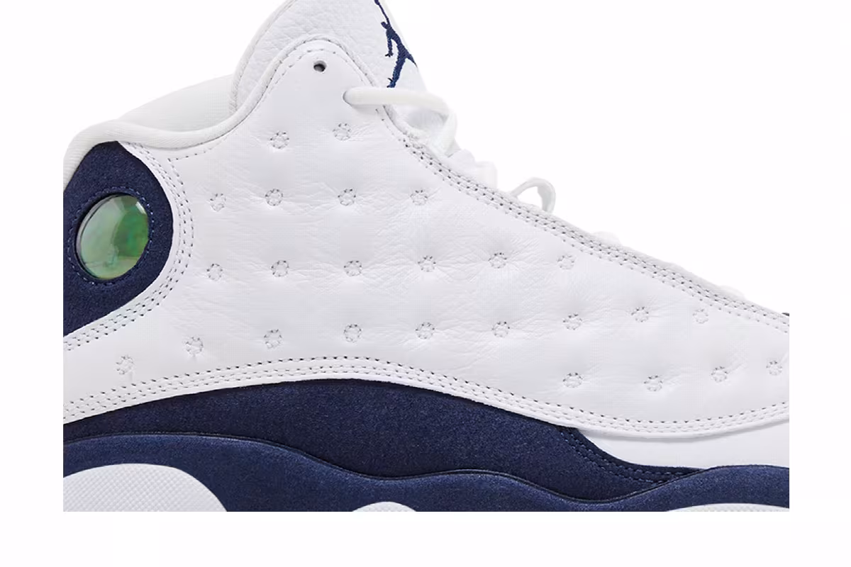 Air Jordan 13 Midnight Navy, view 3