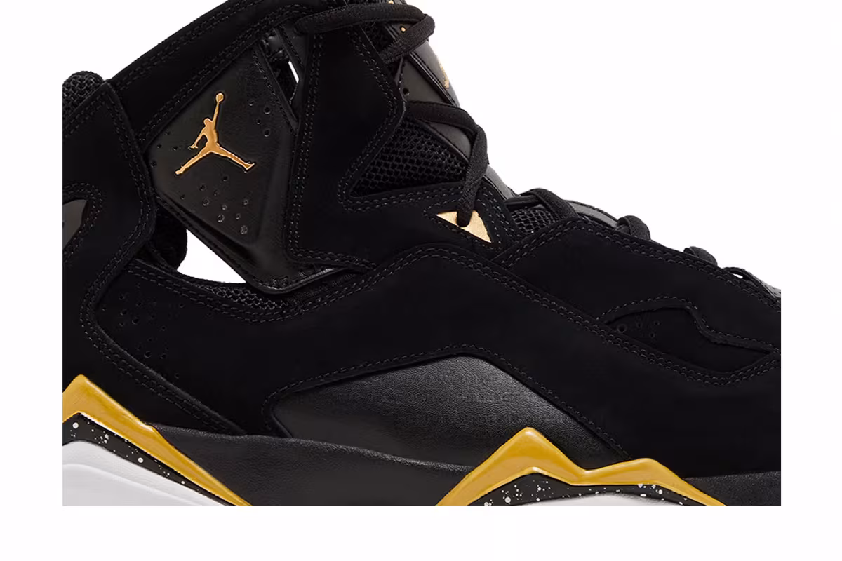 Air Jordan True Flight Black Metallic Gold Speckled, view 3