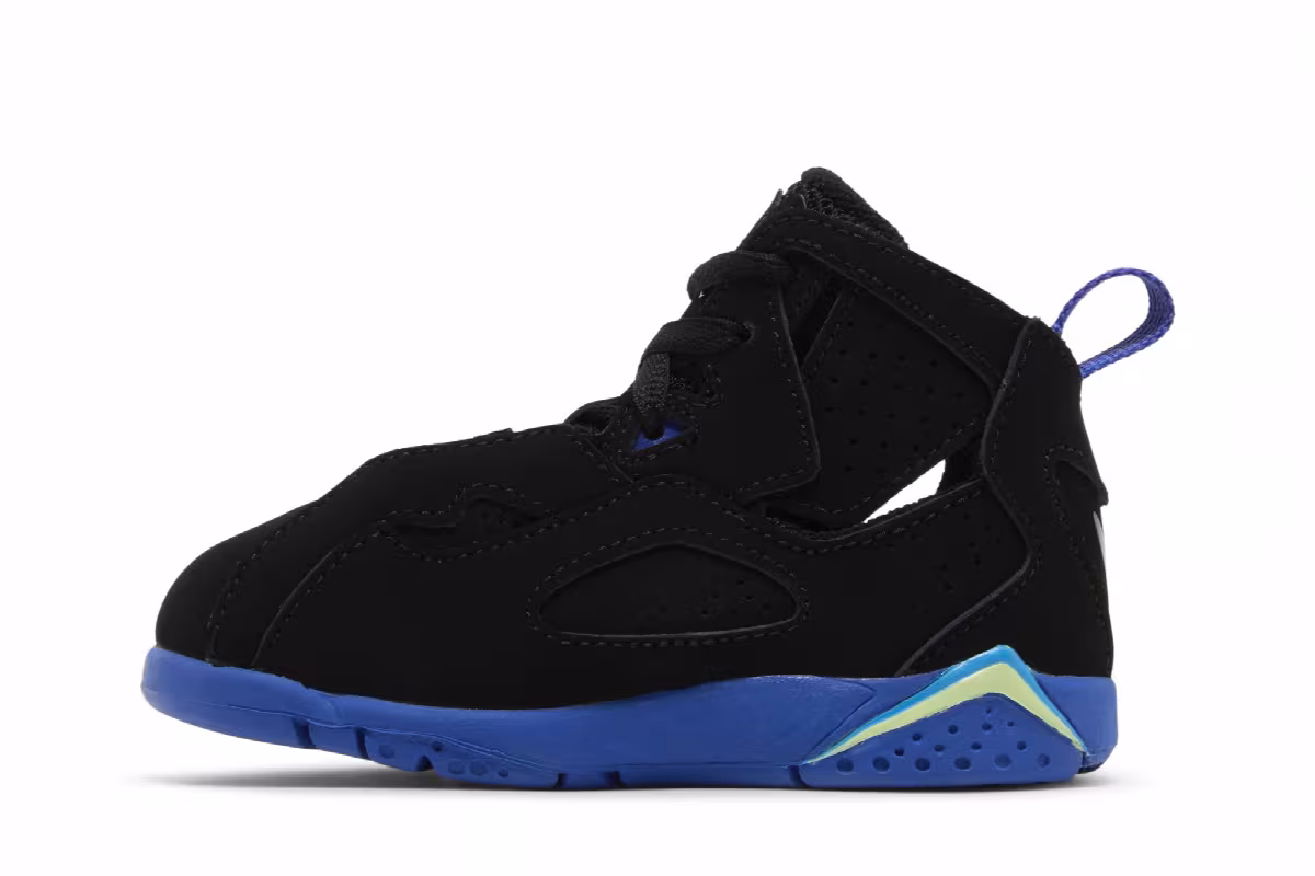 Air Jordan True Flight TD Black Hyper Royal, view 4