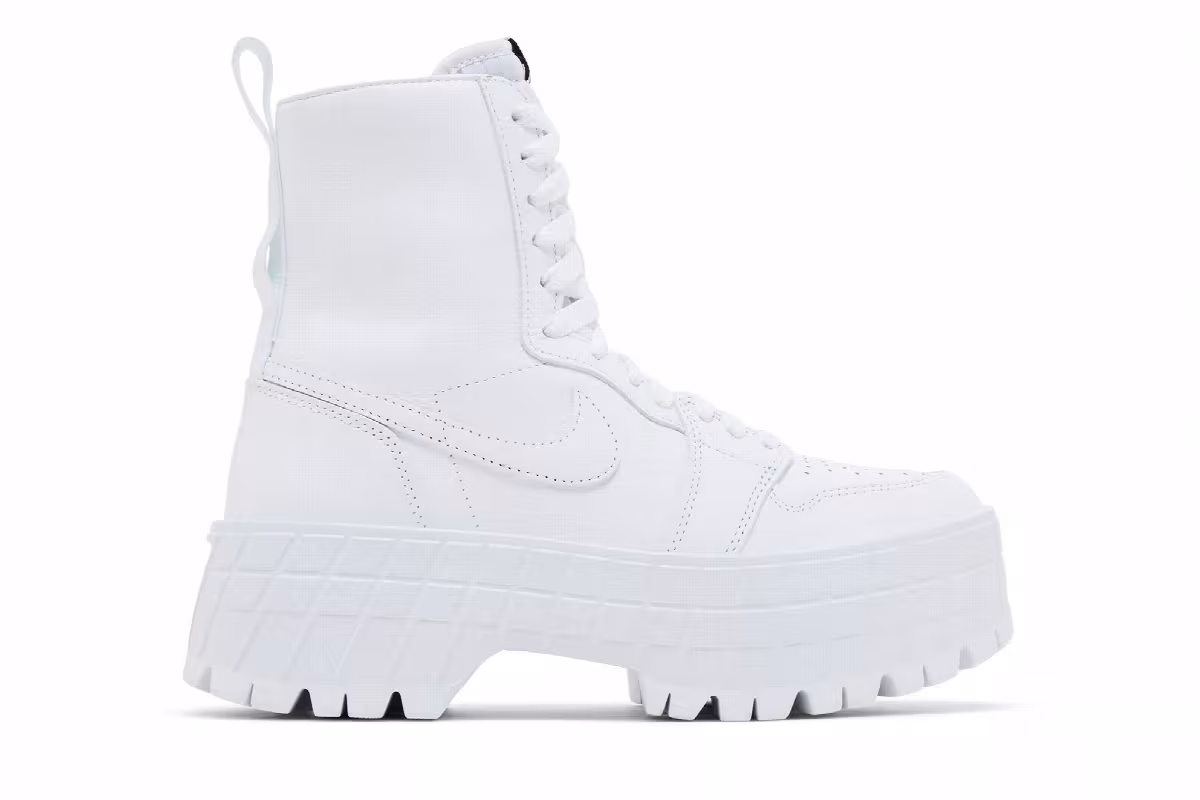 Women's Air Jordan 1 High Brooklyn Triple White, view 2