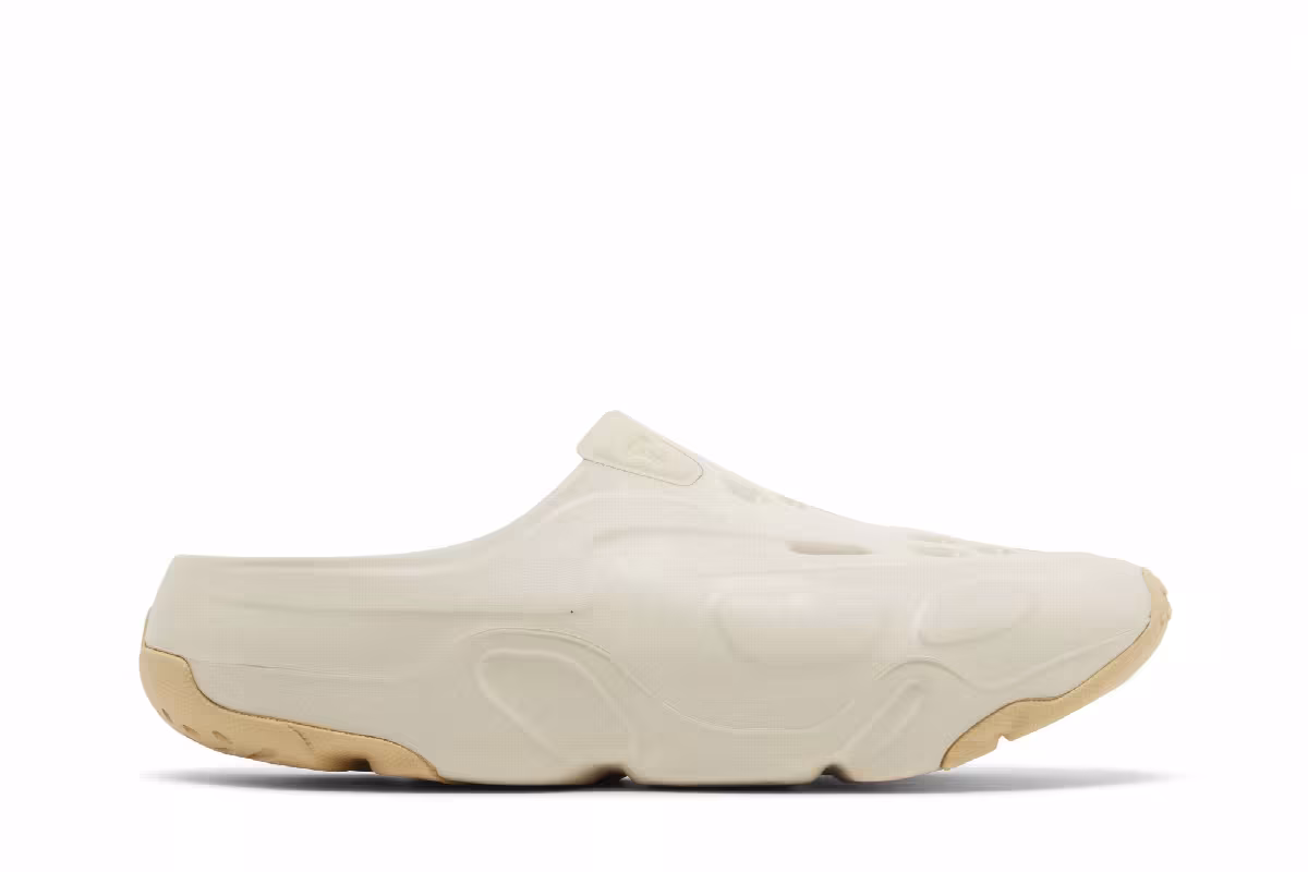 Air Jordan Roam Slide Sanddrift, view 2