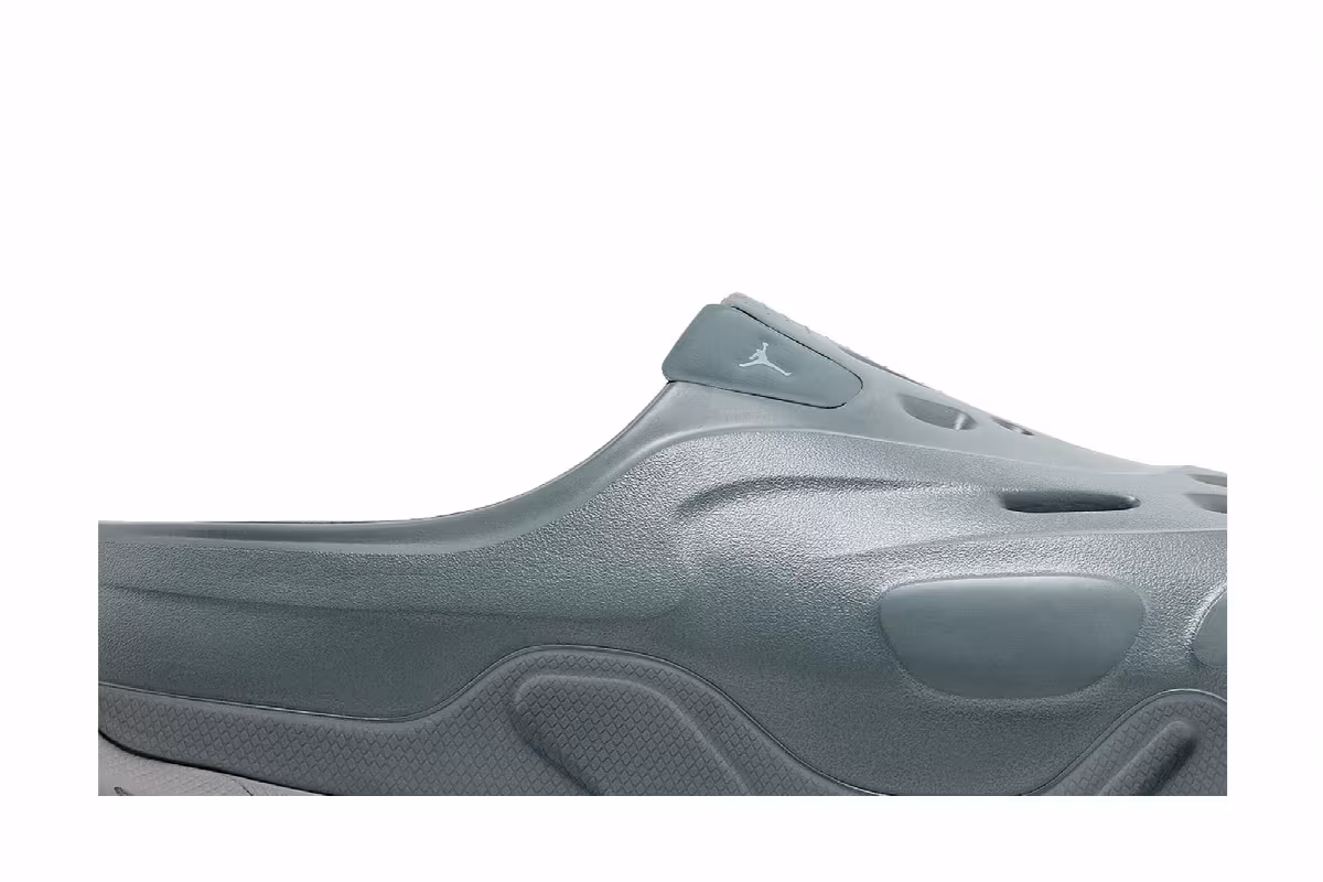 Air Jordan Roam Slide Cool Grey, view 3