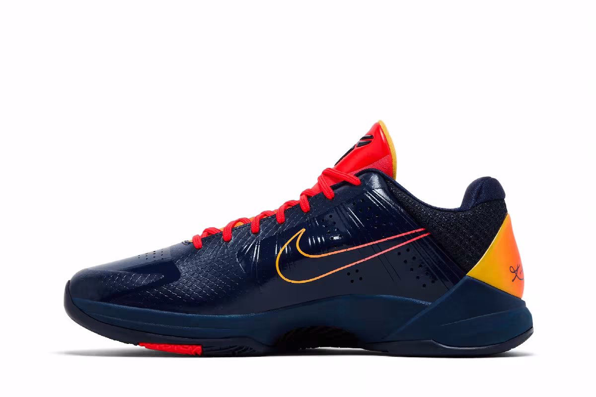 Caitlin Clark x Nike Zoom Kobe 5 Protro Indiana Fever, view 4