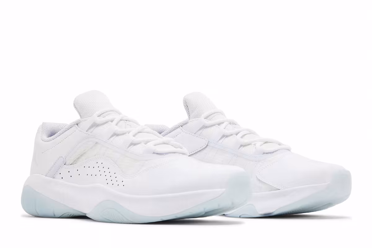 Women's Air Jordan 11 CMFT Low White Ice Blue, view 9