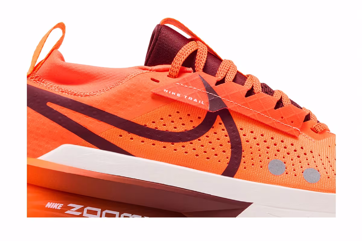 Nike ZoomX Zegama 2 Hyper Crimson, view 3