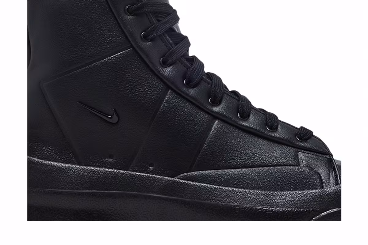 Nike Women's Blazer Roam Mid Triple Black, view 3