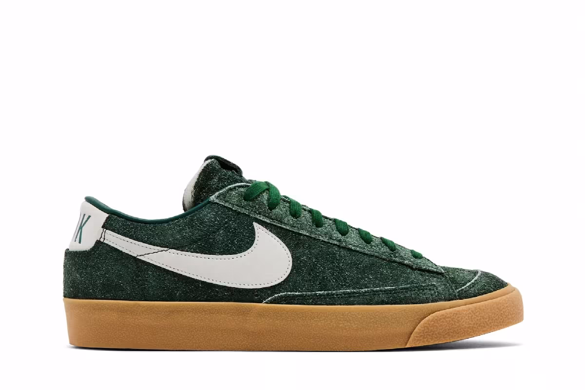 Devin Booker x Chevrolet x Nike Blazer Low Team Dark Green, view 2