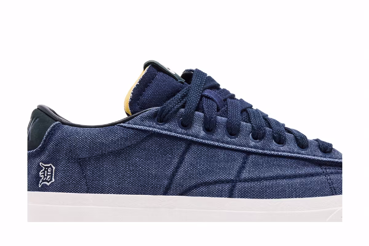 Devin Booker x Nike Blazer Low Detroit Tigers Pack - College Navy, view 3