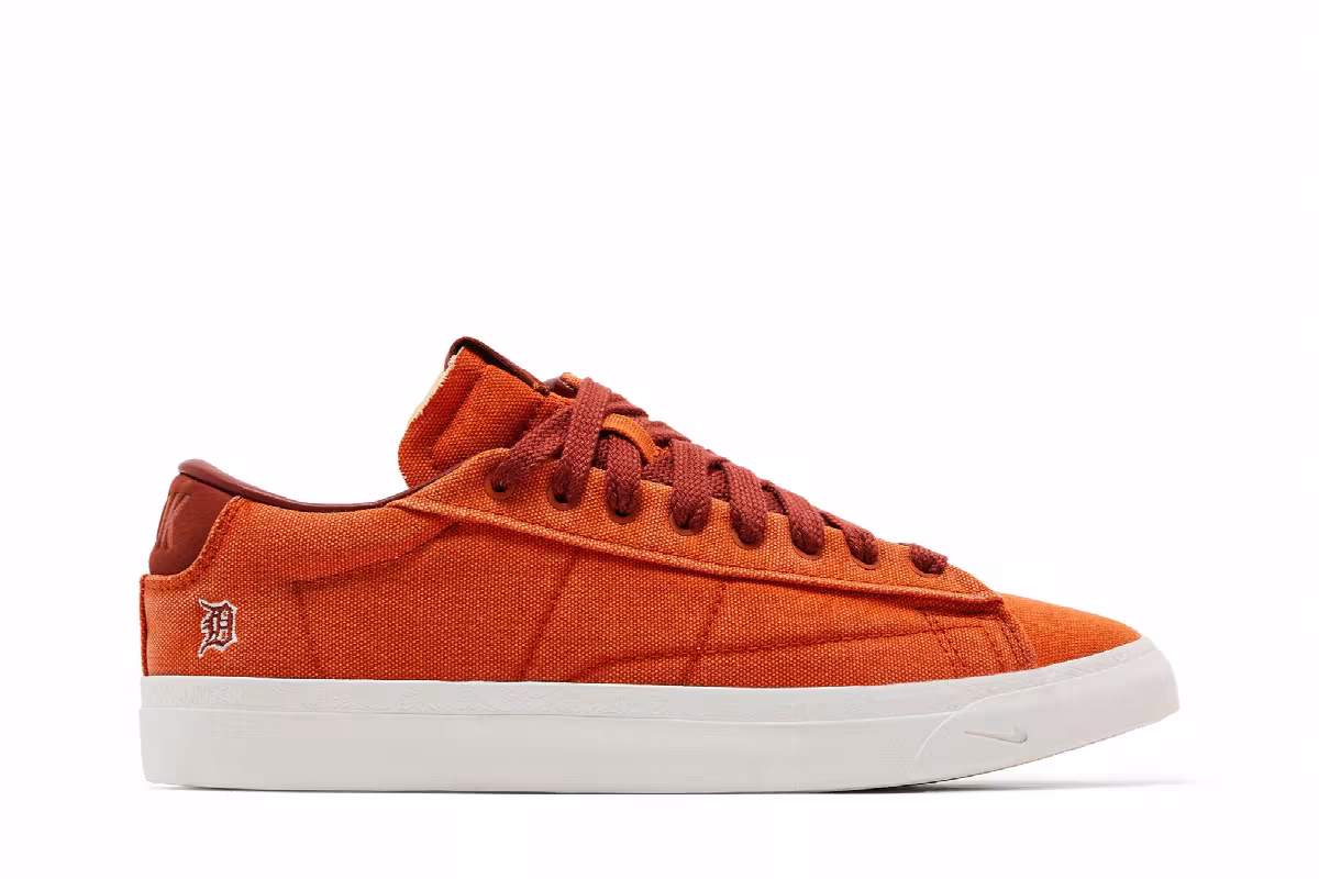 Devin Booker x Nike Blazer Low Detroit Tigers Pack - Campfire Orange, view 2