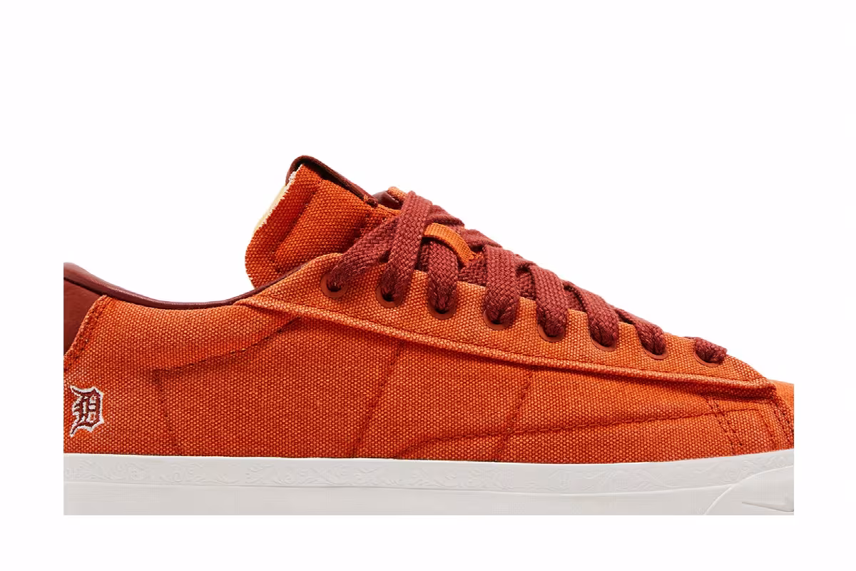 Devin Booker x Nike Blazer Low Detroit Tigers Pack - Campfire Orange, view 3