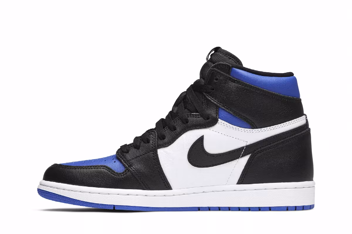 Air Jordan 1 High OG Royal Toe, view 4