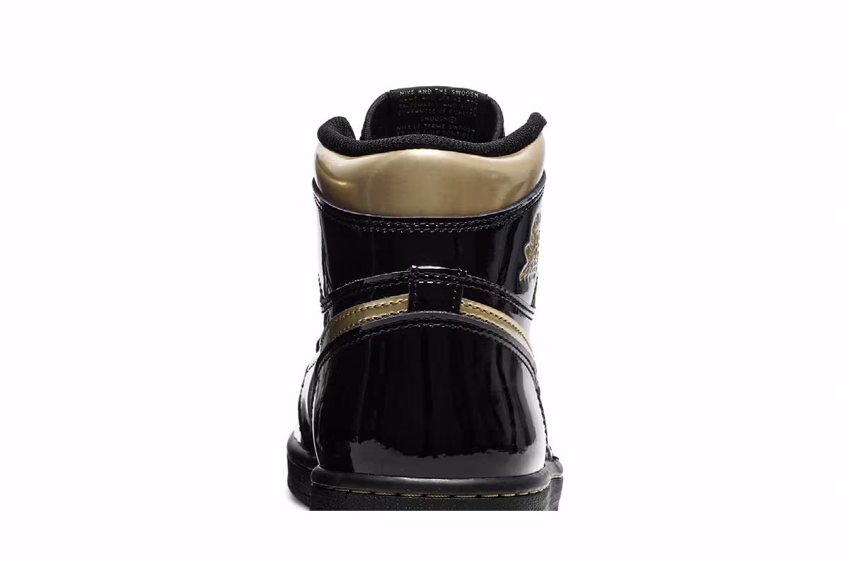 Air Jordan 1 High OG Black Metallic Gold, view 8