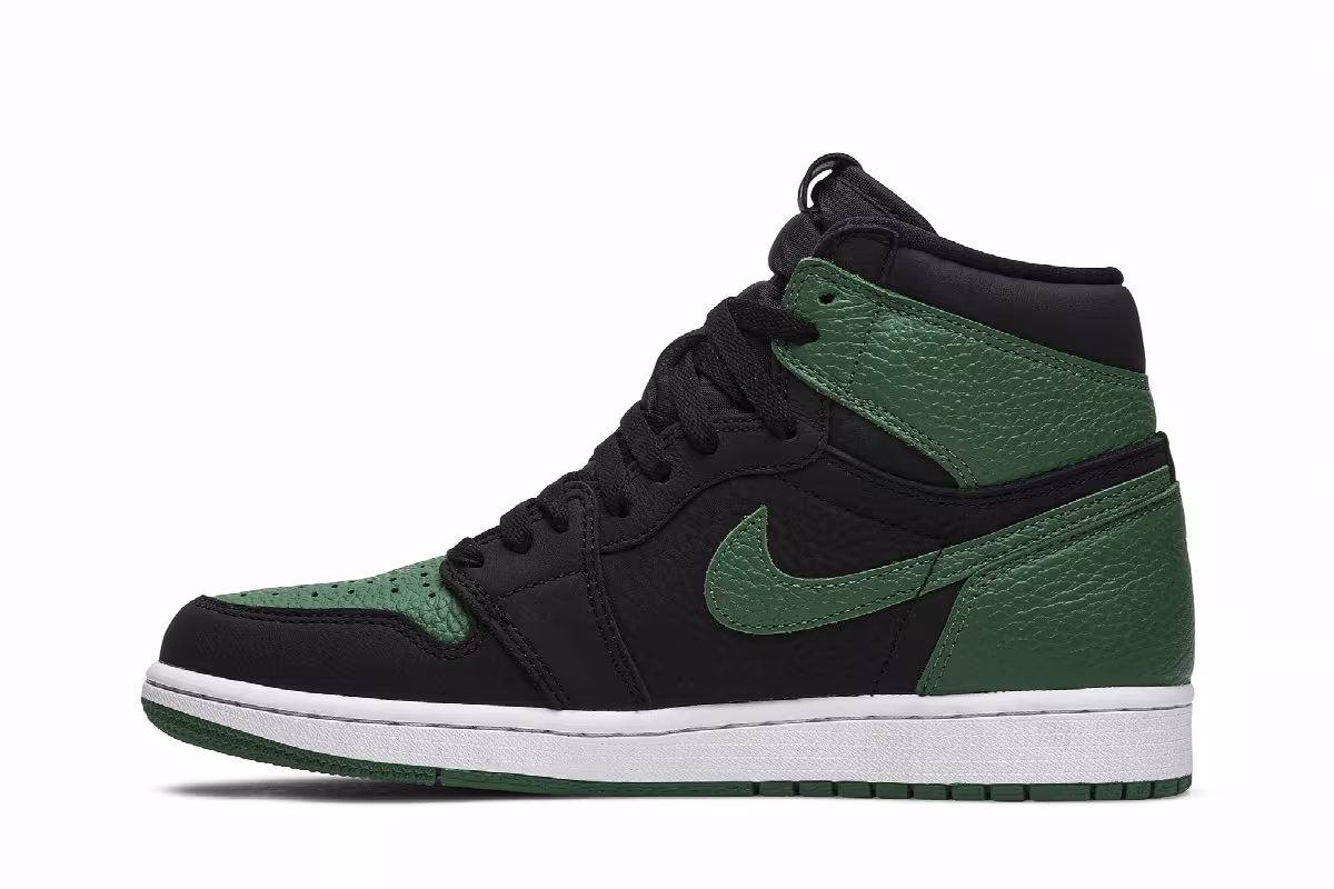 Air Jordan 1 High OG Pine Green 2.0, view 4