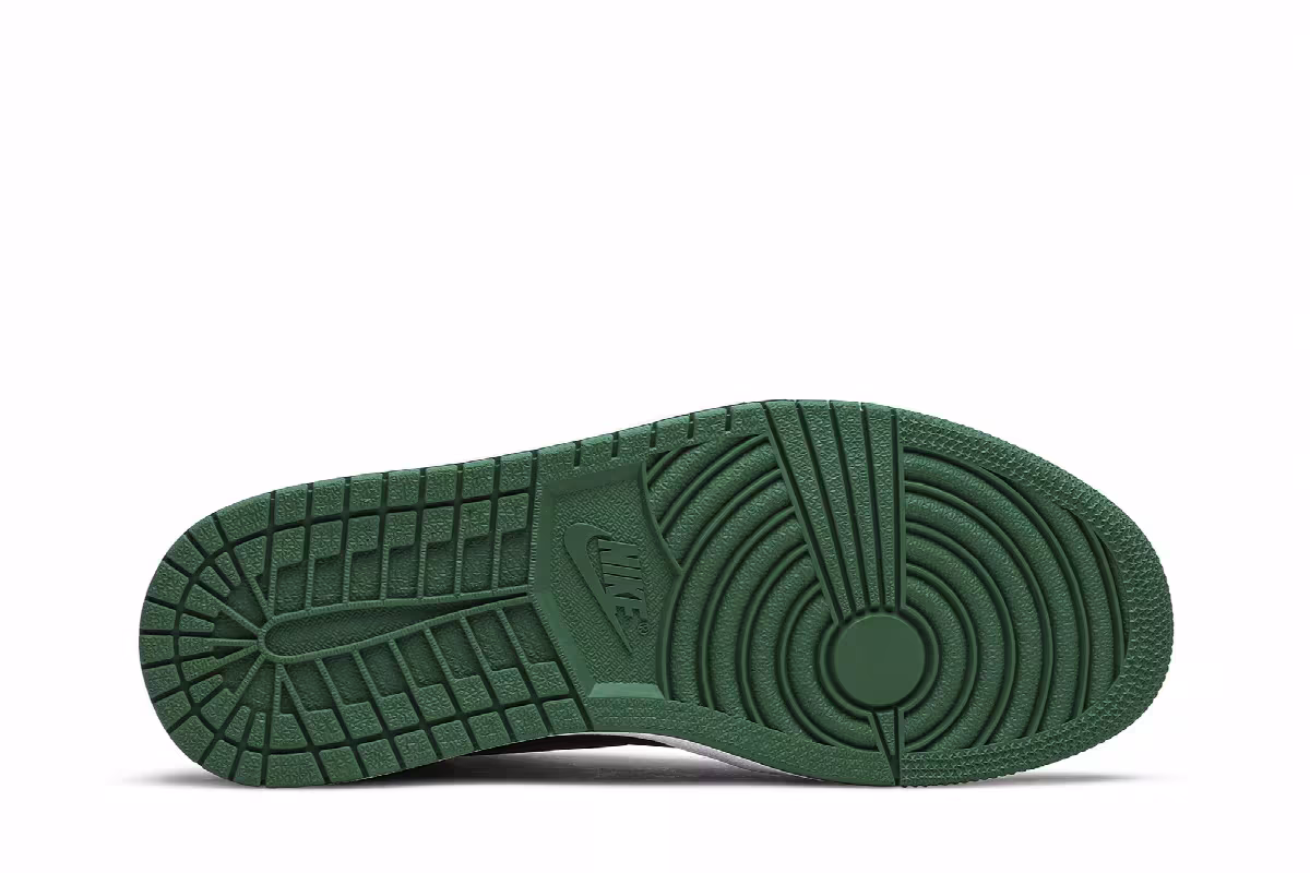 Air Jordan 1 High OG Pine Green 2.0, view 5